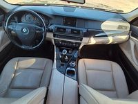 Gebraucht BMW 520 184 PS (135 kW) 2011 Schwarz Kombi