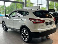 Gebraucht Nissan Qashqai 360º 163 PS (119 kW) 2015 Brilliant white (m) SUV