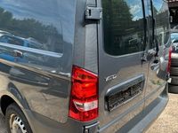 Gebraucht Mercedes Vito 163 PS (119 kW) 2018 Grau Van