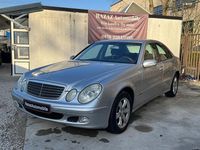 Gebraucht Mercedes E220 150 PS (110 kW) 2004 Silber Limousine