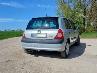 Używany Renault Clio II 75 KM (55 kW) 2003 Srebrny Sedan/Limuzyna