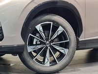 Neu MG HS Luxury 170 PS (125 kW) 2025 Silber, sterling silver SUV