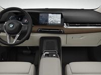 Gebraucht BMW 220 Active Tourer Luxury Line 170 PS (125 kW) 2025 Blau Van / Kleinbus