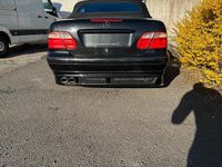 Gebraucht Mercedes CLK200 163 PS (119 kW) 2002 Schwarz Cabrio