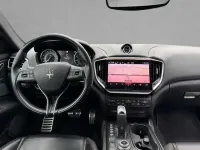Gebraucht Maserati Ghibli 430 PS (316 kW) 2022 Blau (blu emozione) Limousine