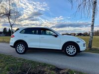 Gebraucht Porsche Cayenne 300 PS (220 kW) 2012 Weiß SUV