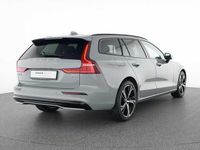 Gebraucht Volvo V60 145 PS (106 kW) 2025 Kombi