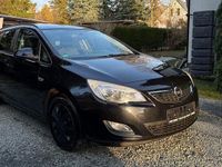 Gebraucht Opel Astra Edition 120 PS (88 kW) 2012 Schwarz Limousine