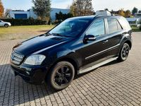 Gebraucht Mercedes ML320 224 PS (164 kW) 2007 Schwarz SUV