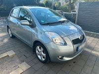 gebraucht Toyota Yaris 1,3 Automatik TÜV 11/2025