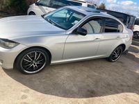 Gebraucht BMW 325 200 PS (147 kW) 2010 Silber Limousine