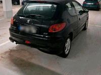 Gebraucht Peugeot 206 75 PS (55 kW) 2003 Schwarz Kleinwagen
