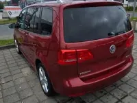 Gebraucht VW Touran Cup 140 PS (102 kW) 2015 Rot Van / Kleinbus