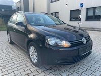 Gebraucht VW Golf VI Trendline 105 PS (77 kW) 2010 Deep black perleffekt Kleinwagen