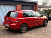 Gebraucht VW Golf VI Style 105 PS (77 kW) 2011 Rot Kleinwagen