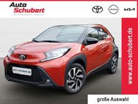Neu Toyota Aygo X 72 PS (52 kW) 2025 3u4)/ black mica (209) (rot SUV