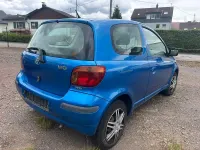 Gebraucht Toyota Yaris 64 PS (47 kW) 2003 Blau Kleinwagen