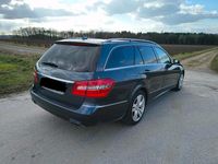 Gebraucht Mercedes E220 Avantgarde 170 PS (125 kW) 2013 Grau Kombi