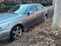 Gebraucht BMW 523 177 PS (130 kW) 2007 Grau Limousine