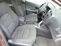 Gebraucht Kia Ceed Attract 99 PS (72 kW) 2013 Braun Kleinwagen