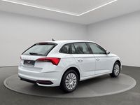 Gebraucht Skoda Scala Essence 95 PS (69 kW) 2026 Moonweiss metallic Kleinwagen