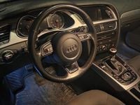 Gebraucht Audi A4 150 PS (110 kW) 2015 Weiß Kombi