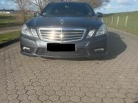 Gebraucht Mercedes E300 204 PS (150 kW) 2009 Grau Kombi