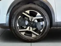 Gebraucht Peugeot 2008 Allure 131 PS (96 kW) 2024 Weiß SUV