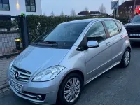 Gebraucht Mercedes A160 Elegance 95 PS (69 kW) 2010 Silber Van / Kleinbus