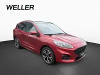 Gebraucht Ford Kuga 152 PS (111 kW) 2021 Rot SUV