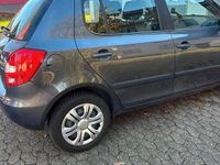 Gebraucht Skoda Fabia 59 PS (43 kW) 2011 Kleinwagen