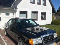 Gebraucht Mercedes E400 279 PS (205 kW) 1992 Schwarz Limousine