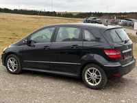 Gebraucht Mercedes B180 109 PS (80 kW) 2010 Schwarz Van / Kleinbus
