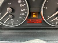 Gebraucht BMW 320 163 PS (119 kW) 2006 Grau Kombi