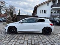 Gebraucht VW Scirocco 160 PS (117 kW) 2009 Weiß Coupé