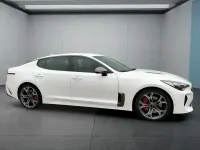 Gebraucht Kia Stinger 370 PS (272 kW) 2021 Weiß Kleinwagen