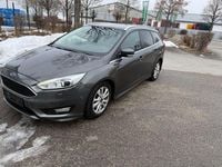 Gebraucht Ford Focus Titanium 182 PS (133 kW) 2018 Grau Kombi