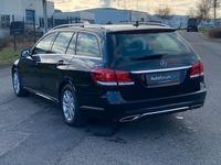 Gebraucht Mercedes E220 170 PS (125 kW) 2015 Schwarz Kombi