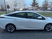 Gebraucht Toyota Prius Executive 98 PS (72 kW) 2016 Weiß Limousine