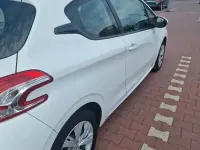 Gebraucht Peugeot 208 Active 82 PS (60 kW) 2014 Weiß Kleinwagen