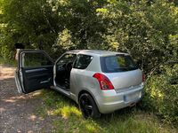 Gebraucht Suzuki Swift 92 PS (67 kW) 2010 Silber Kleinwagen