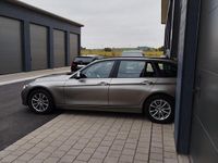 Gebraucht BMW 320 Advantage 190 PS (139 kW) 2019 Grau Kombi