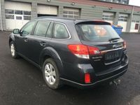 Gebraucht Subaru Outback Active 150 PS (110 kW) 2011 Grau metallic SUV