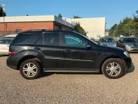 Gebraucht Mercedes ML320 224 PS (164 kW) 2006 Schwarz SUV
