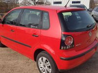 Gebraucht VW Polo 60 PS (44 kW) 2009 Rot Kleinwagen