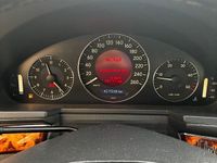 Gebraucht Mercedes E220 150 PS (110 kW) 2005 Schwarz Limousine