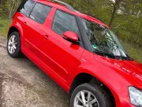 Usata Skoda Yeti Ambiente 150 CV (110 kW) 2016 Rosso SUV