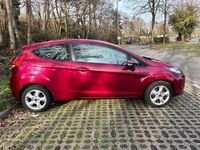 Gebraucht Ford Fiesta 82 PS (60 kW) 2009 Rot Kleinwagen