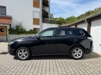 Gebraucht Mitsubishi Outlander 150 PS (110 kW) 2014 Schwarz SUV