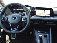 gebraucht VW Golf VIII R 4Motion Akrapovic Navi DCC IQ-Light Sitzh.